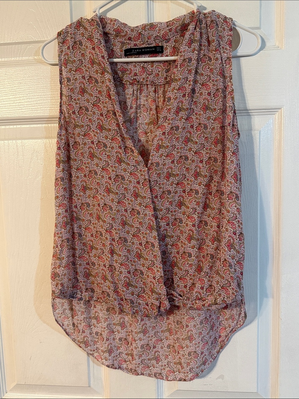 Zara Paisley Sleeveless V-Neck Gauzy Blouse